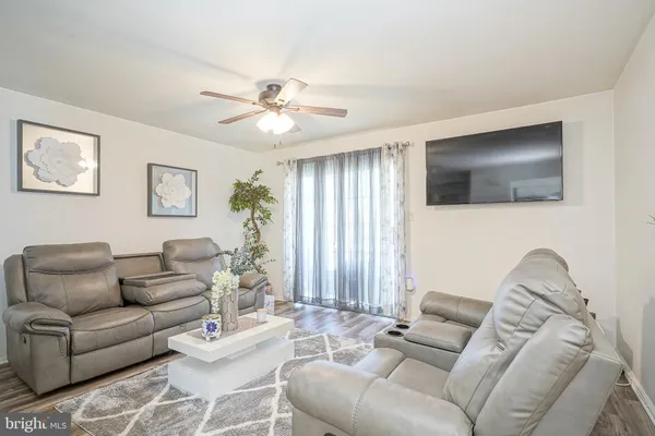 $280,000 | 3802B Adelaide Drive, Mount Laurel, NJ 08054