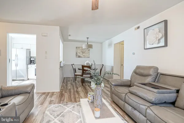 $280,000 | 3802B Adelaide Drive, Mount Laurel, NJ 08054