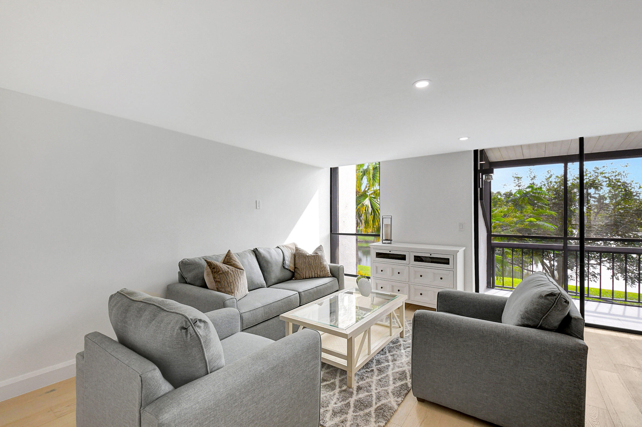 908 Bridgewood Place Boca Raton, FL 33434 - Photo 9 of 61 05_dsc_2324