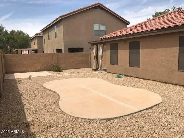 $1,895 | 2425 East Hazeltine Way, Chandler, AZ 85249