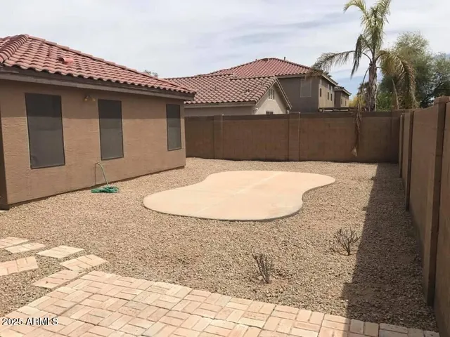$1,895 | 2425 East Hazeltine Way, Chandler, AZ 85249