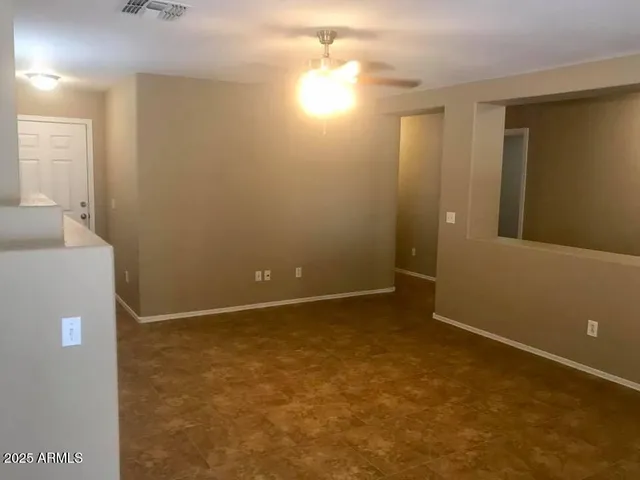 $1,895 | 2425 East Hazeltine Way, Chandler, AZ 85249