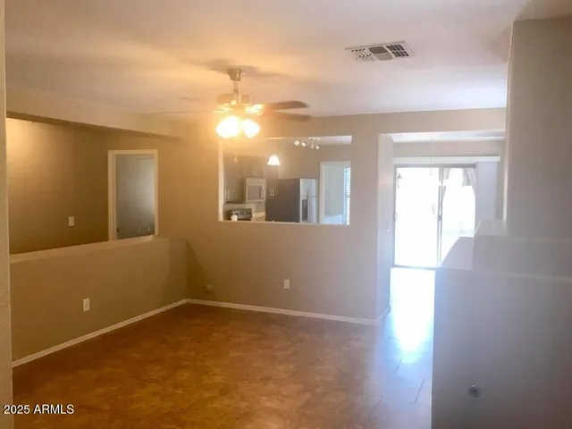 $1,895 | 2425 East Hazeltine Way, Chandler, AZ 85249