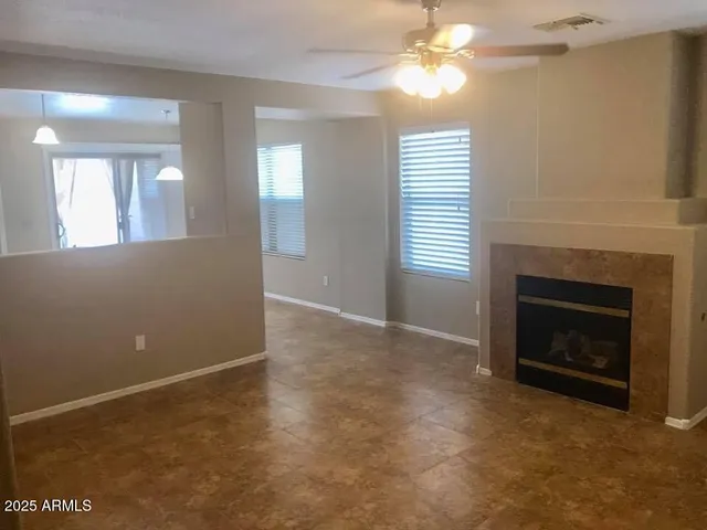 $1,895 | 2425 East Hazeltine Way, Chandler, AZ 85249