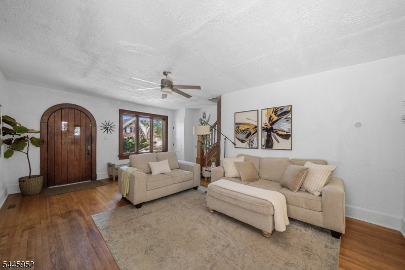 129 N Road Nutley, NJ 07110 - Photo 4 of 30