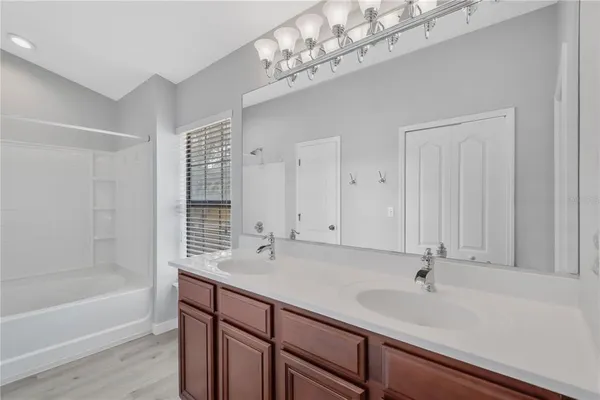 $269,000 | 16505 Kingletridge Avenue, Lithia, FL 33547