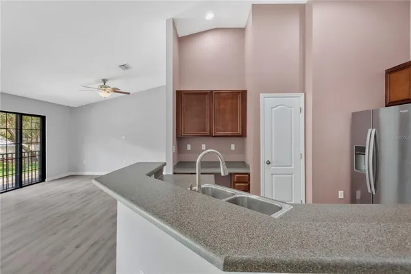 $269,000 | 16505 Kingletridge Avenue, Lithia, FL 33547