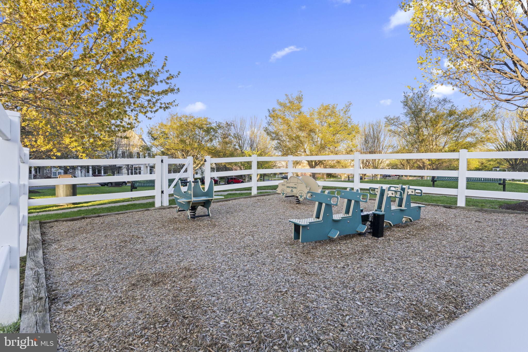 17549 Tedler Circle Round Hill, VA 20141 - Photo 44 of 71 a view of outdoor space with seating area