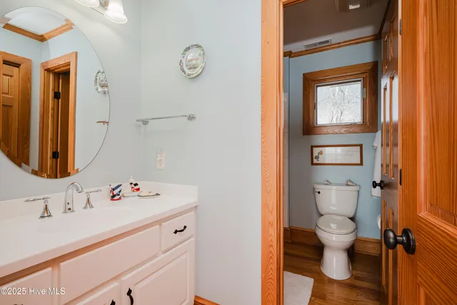 $989,000 | 121 Nixons Beach Road, Edenton, NC 27932