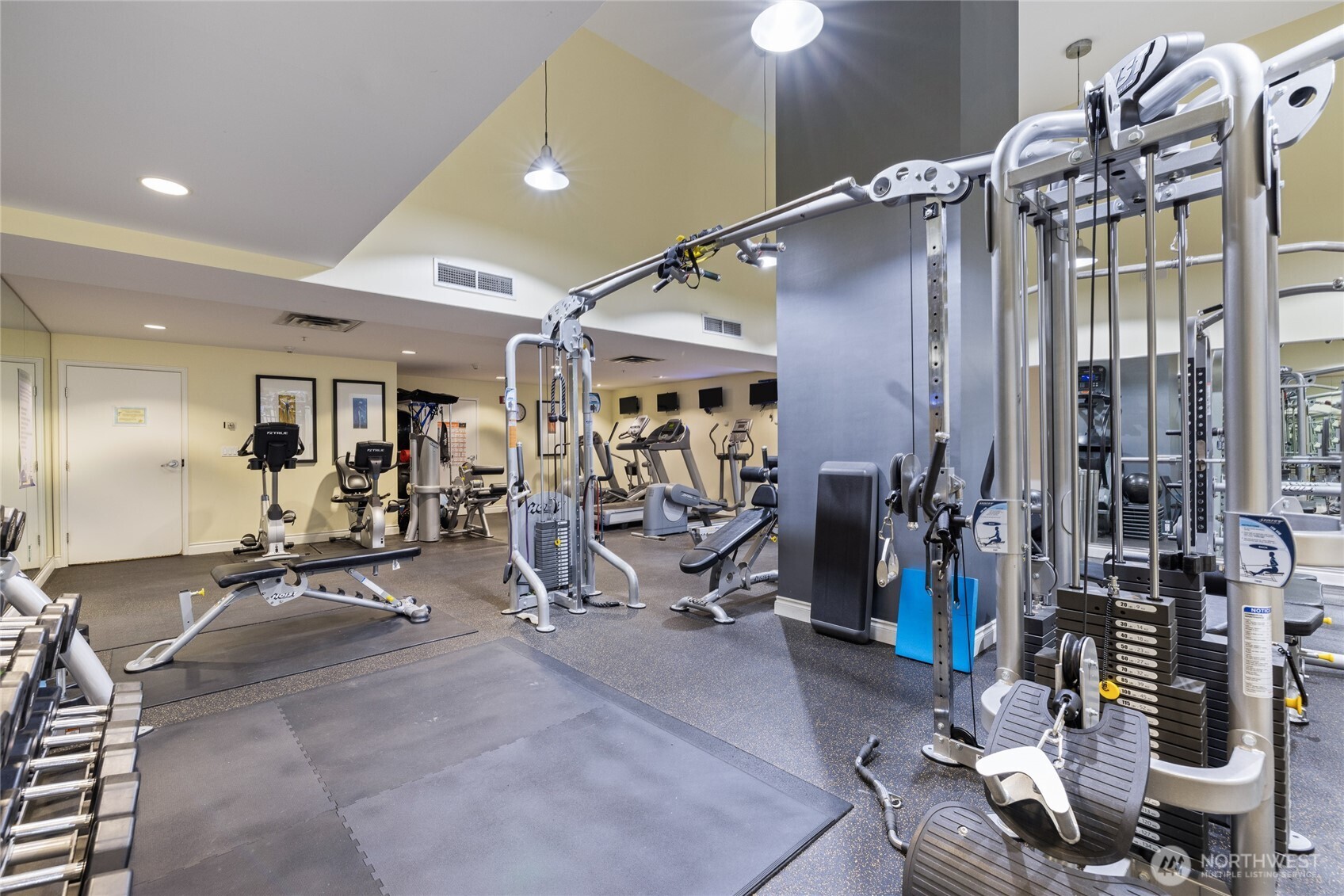 1420 Terry Avenue, Unit 607 Seattle, WA 98101 - Photo 32 of 40 a view of a room with gym equipment