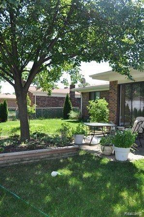 47370 Juniper Road Macomb, MI 48044 - Photo 4 of 19 DSC_1234.JPG