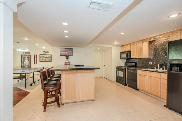 $470,000 | 46827 Creeks Bend, Canton, MI 48188