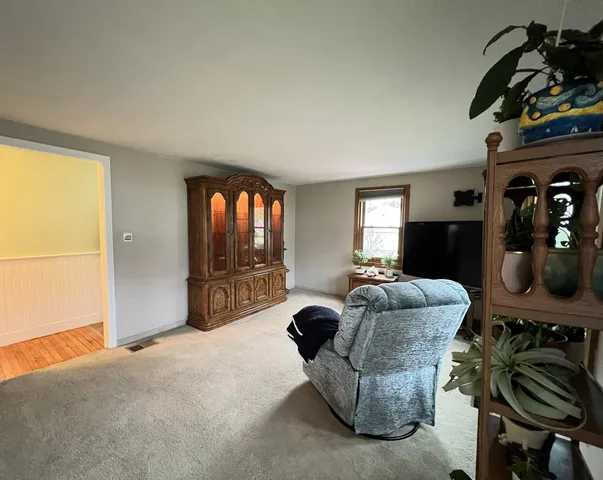 $349,900 | 63 Maple Ridge Drive, Somers, CT 06071