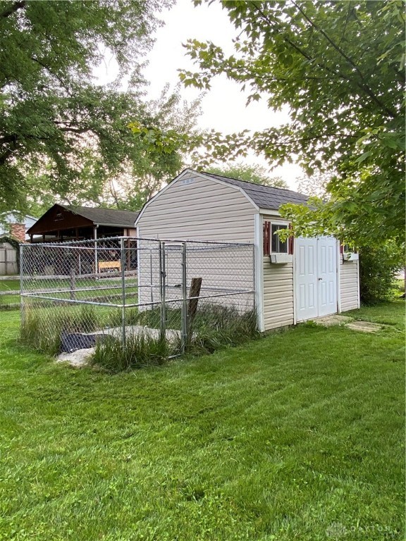 2276 Andrew Road Kettering, OH 45440 - Photo 3 of 12 Gallery Image 3