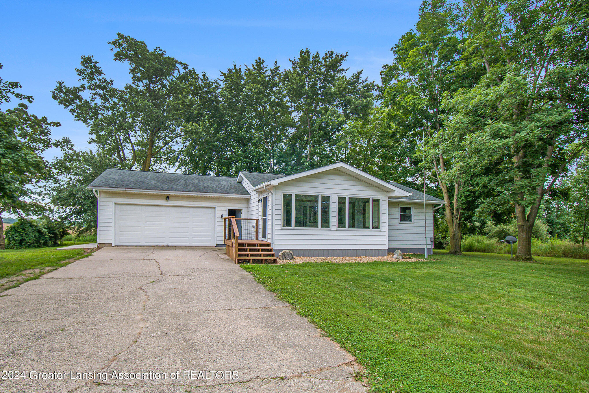 4195 Rainbow Lake Road Perrinton, MI 48871 - Photo 3 of 23 ndp3962