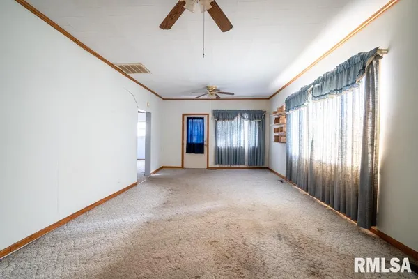 $45,000 | 803 South Cockrum Street, Sesser, IL 62884