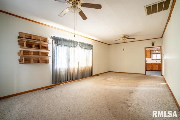 $40,000 | 803 South Cockrum Street, Sesser, IL 62884