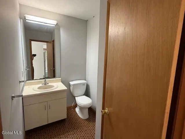 $315,000 | 104 Vosburgh Road, Poestenkill, NY 12018