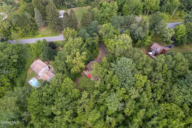 $315,000 | 104 Vosburgh Road, Poestenkill, NY 12018