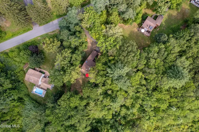 $315,000 | 104 Vosburgh Road, Poestenkill, NY 12018