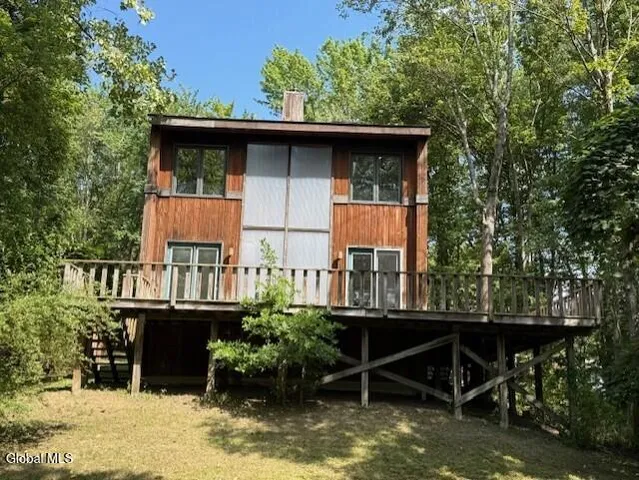 $315,000 | 104 Vosburgh Road, Poestenkill, NY 12018