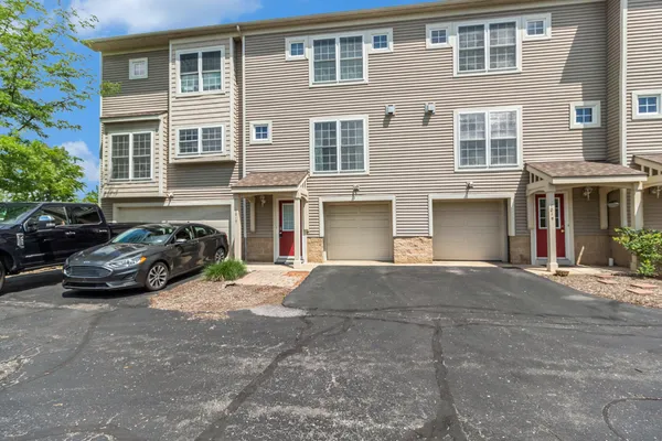 $2,300 | 1017 Bluestem Lane, Ann Arbor, MI 48103