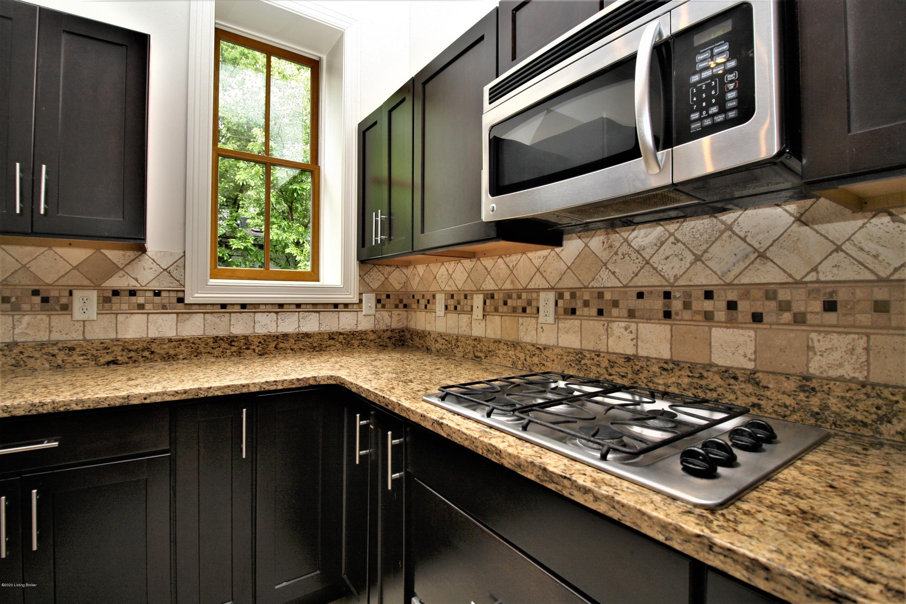 927 Cherokee Road, Unit C Louisville, KY 40204 - Photo 6 of 59 Gas stove