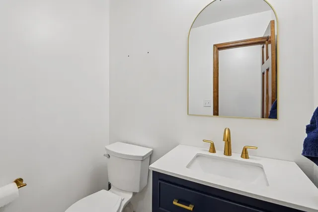 $629,000 | 1525 London Court, Naperville, IL 60563