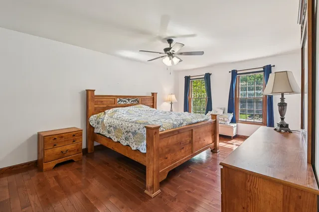 $629,000 | 1525 London Court, Naperville, IL 60563