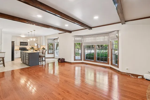 $629,000 | 1525 London Court, Naperville, IL 60563