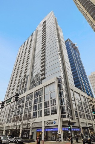 2 West Delaware Place, Unit 504 Chicago, IL 60610 - Photo 1 of 24 a front view of a building