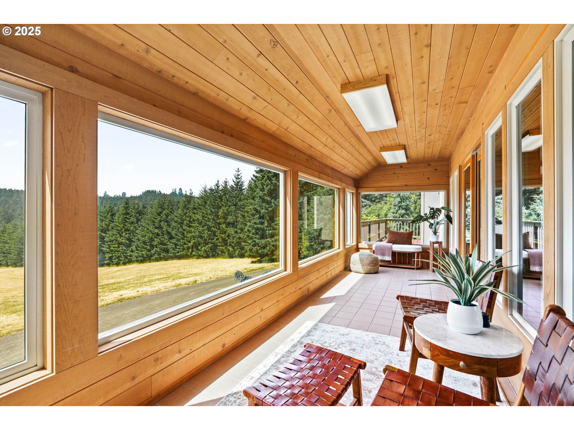 25303 Jaeg Road Junction City, OR 97448 - Photo 7 of 48 Sun Room