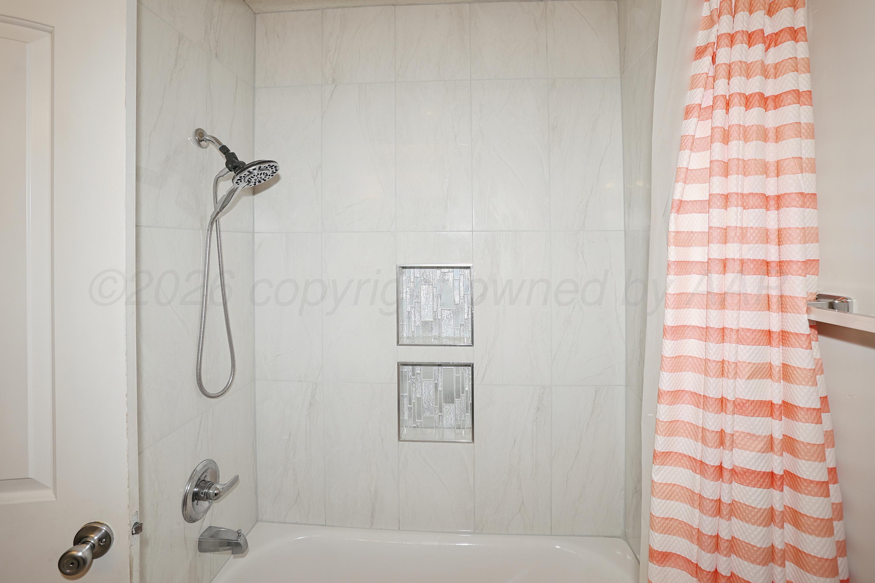 1727 Jennifer Street Amarillo, TX 79107 - Photo 21 of 25 21-Bathroom Shower