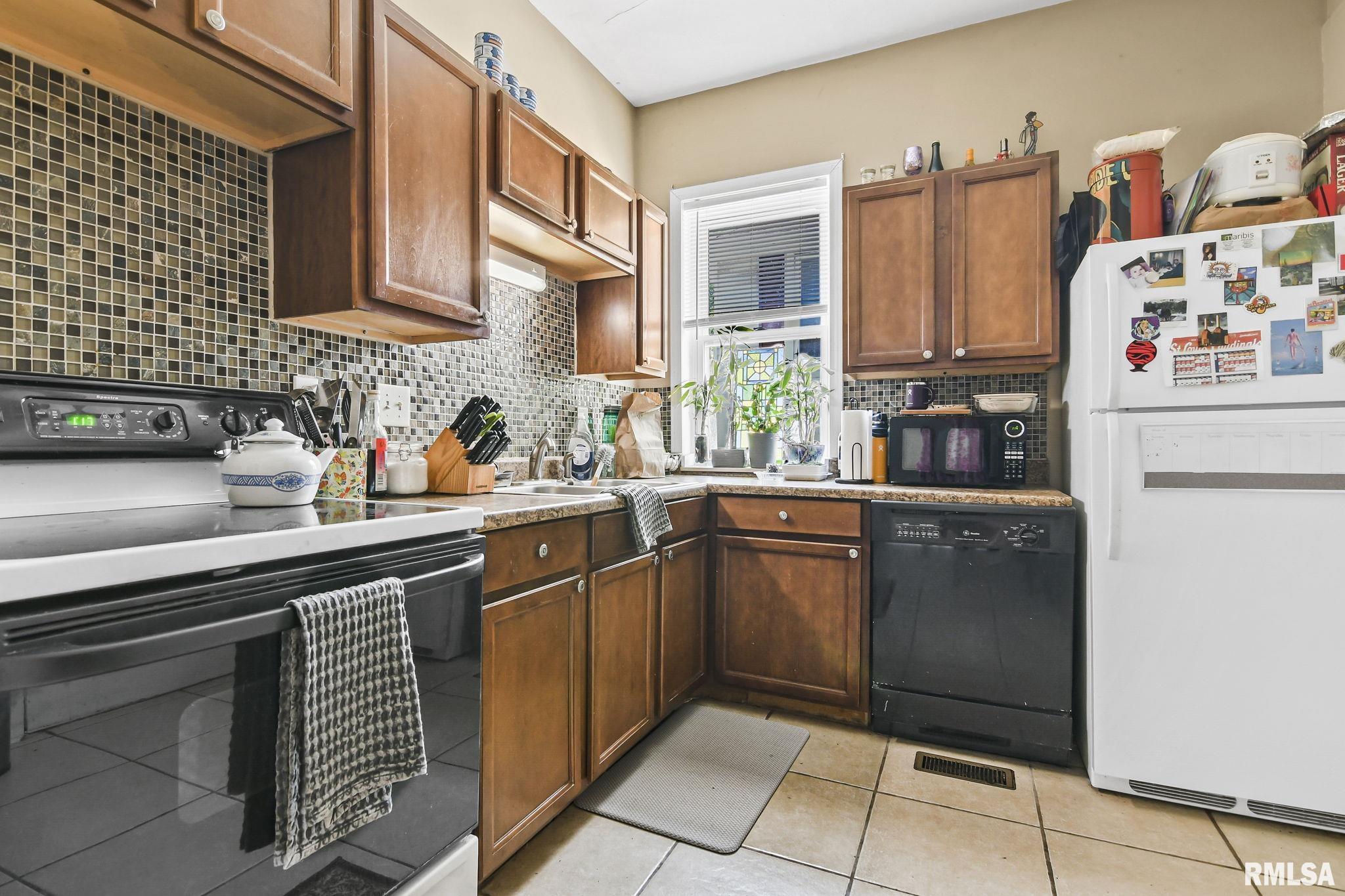 845 South Walnut Street Springfield, IL 62704 - Photo 6 of 31 Gallery Image 6