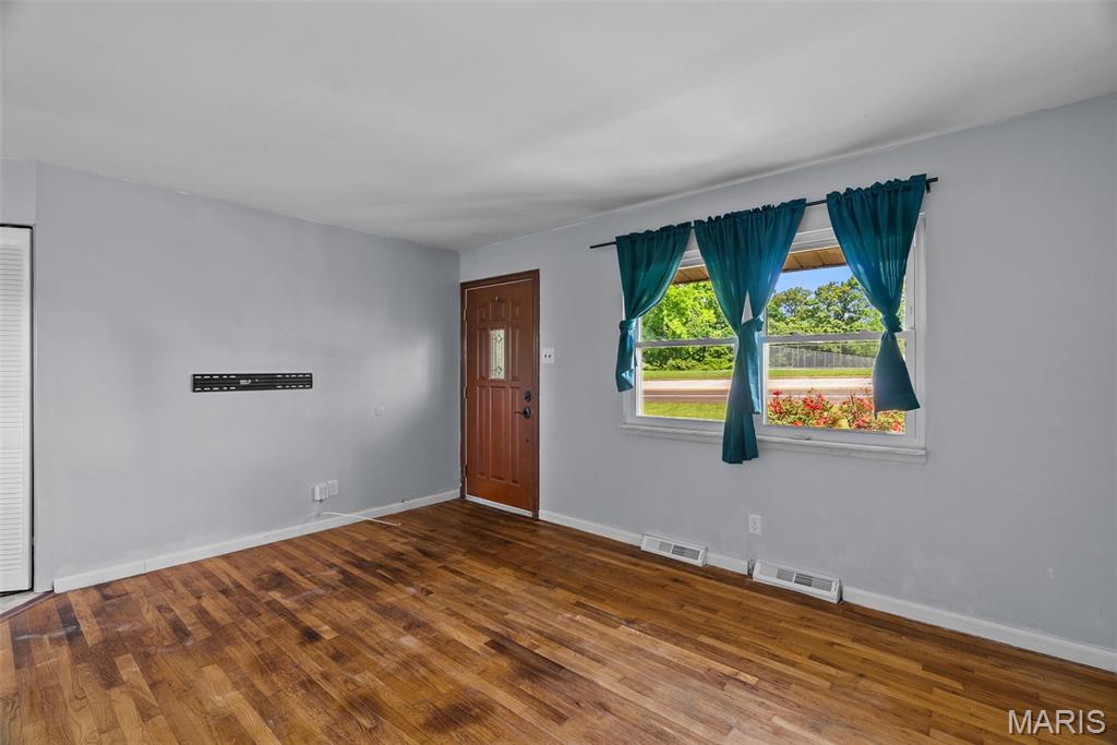 2202 Valley Park Road Fenton, MO 63026 - Photo 5 of 51 Gallery Image 5
