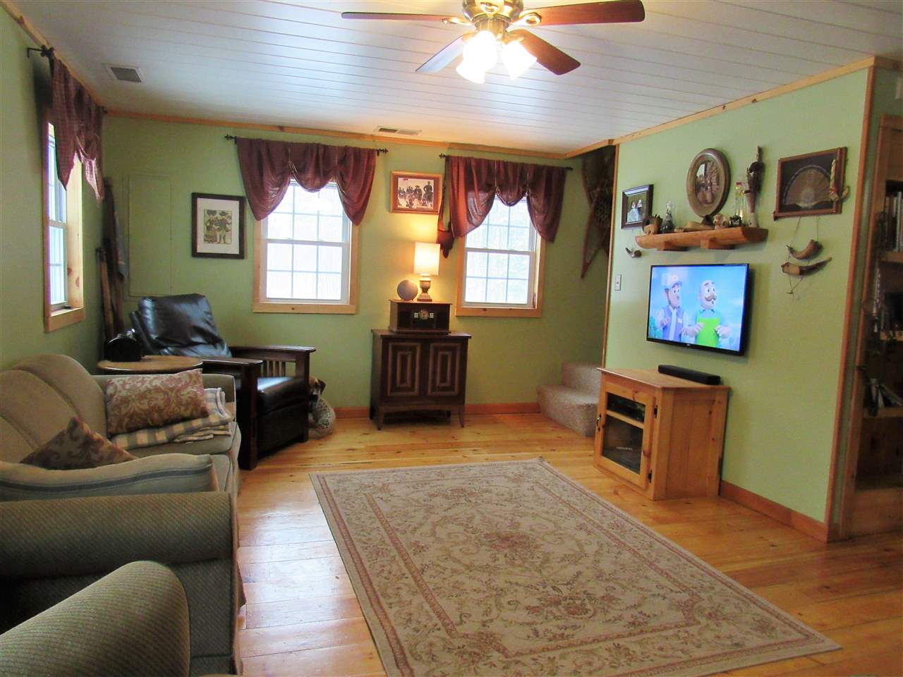 343 Dublin Road Plymouth, VT 05149 - Photo 11 of 29 Gallery Image 11