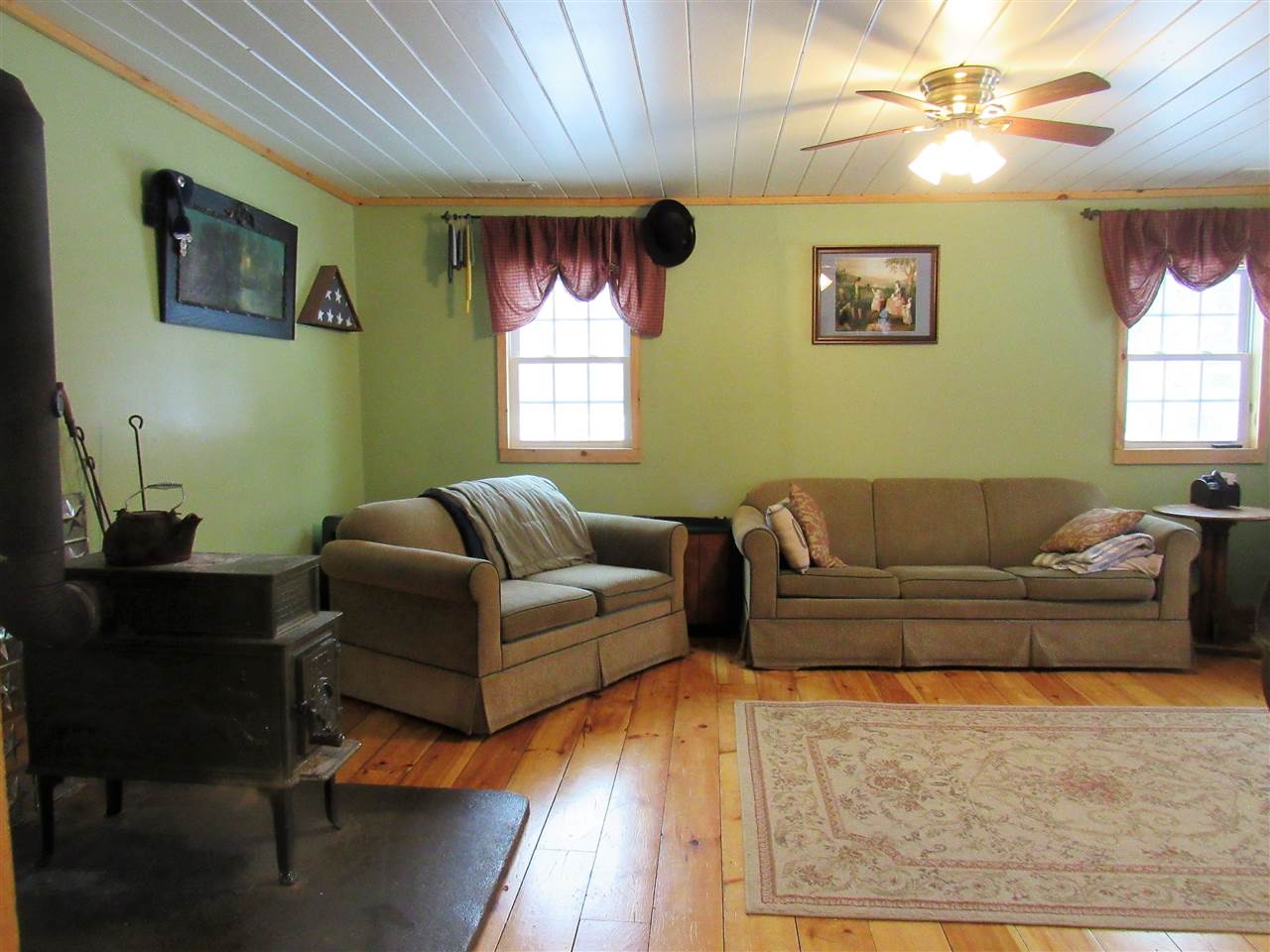 343 Dublin Road Plymouth, VT 05149 - Photo 14 of 29 Gallery Image 14