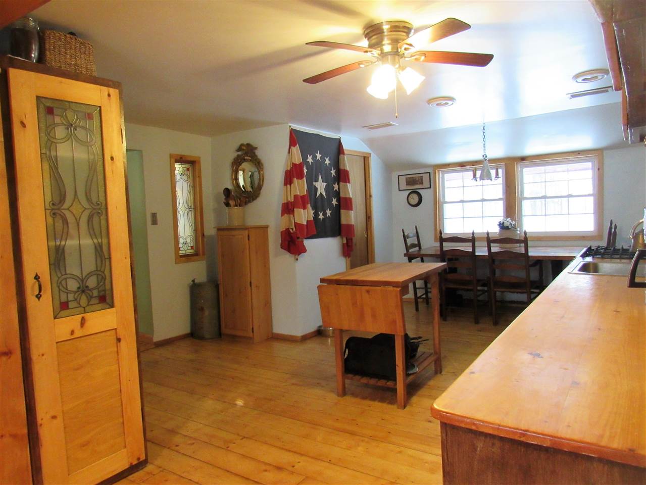 343 Dublin Road Plymouth, VT 05149 - Photo 4 of 29 Gallery Image 4