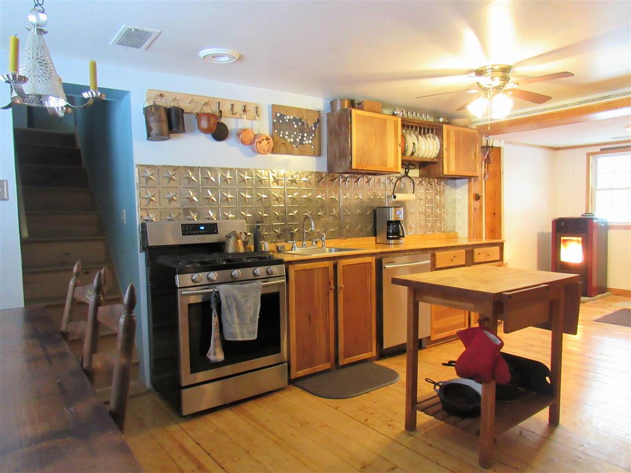 343 Dublin Road Plymouth, VT 05149 - Photo 8 of 29 Gallery Image 8