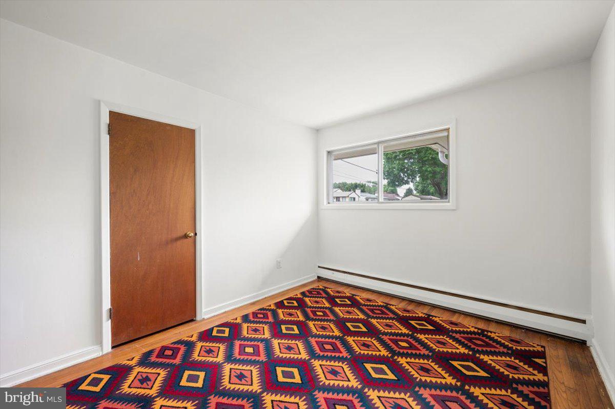 305 Richard Road Aston, PA 19014 - Photo 15 of 23 Bedroom 2