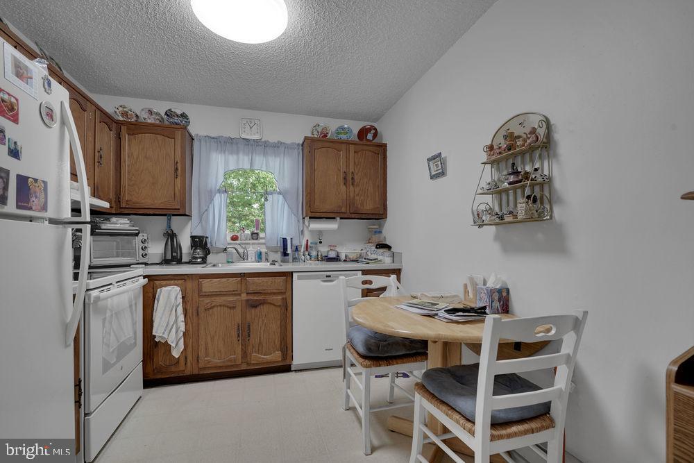 13A Walnut Road, Unit B Manahawkin, NJ 08050 - Photo 14 of 26