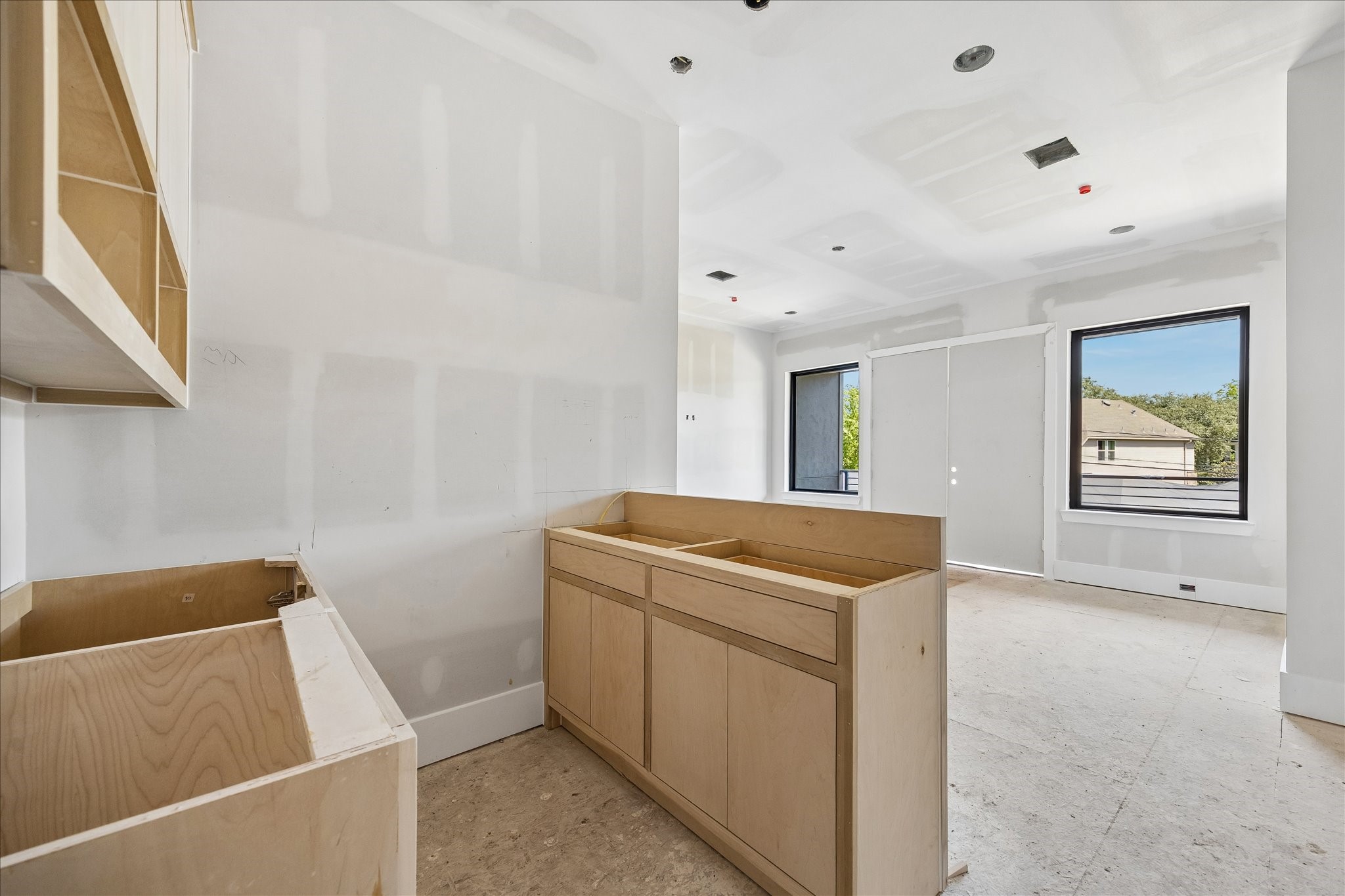 9050 Elizabeth Road Houston, TX 77055 - Photo 29 of 40 a utility room with dryer and washer