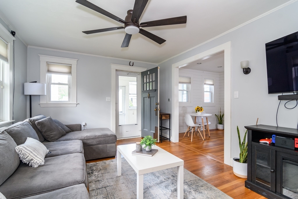 18 Hammond Road Natick, MA 01760 - Photo 6 of 23