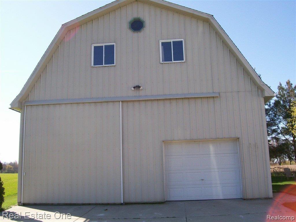 2740 Fisher Road Howell, MI 48855 - Photo 8 of 25 Bring the toys