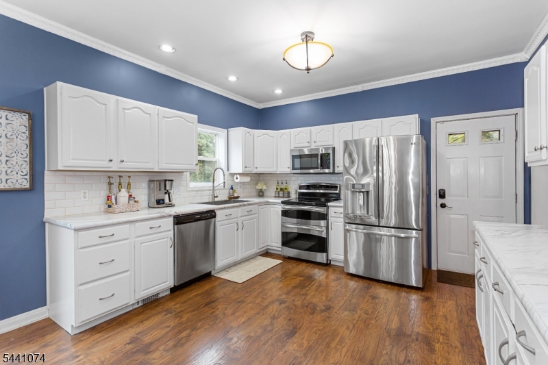 16 Horace Road Oak Ridge, NJ 07438 - Photo 12 of 45