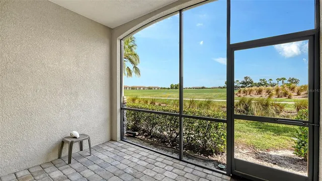 $390,000 | 5538 Palmer Circle, Unit 103, Bradenton, FL 34211