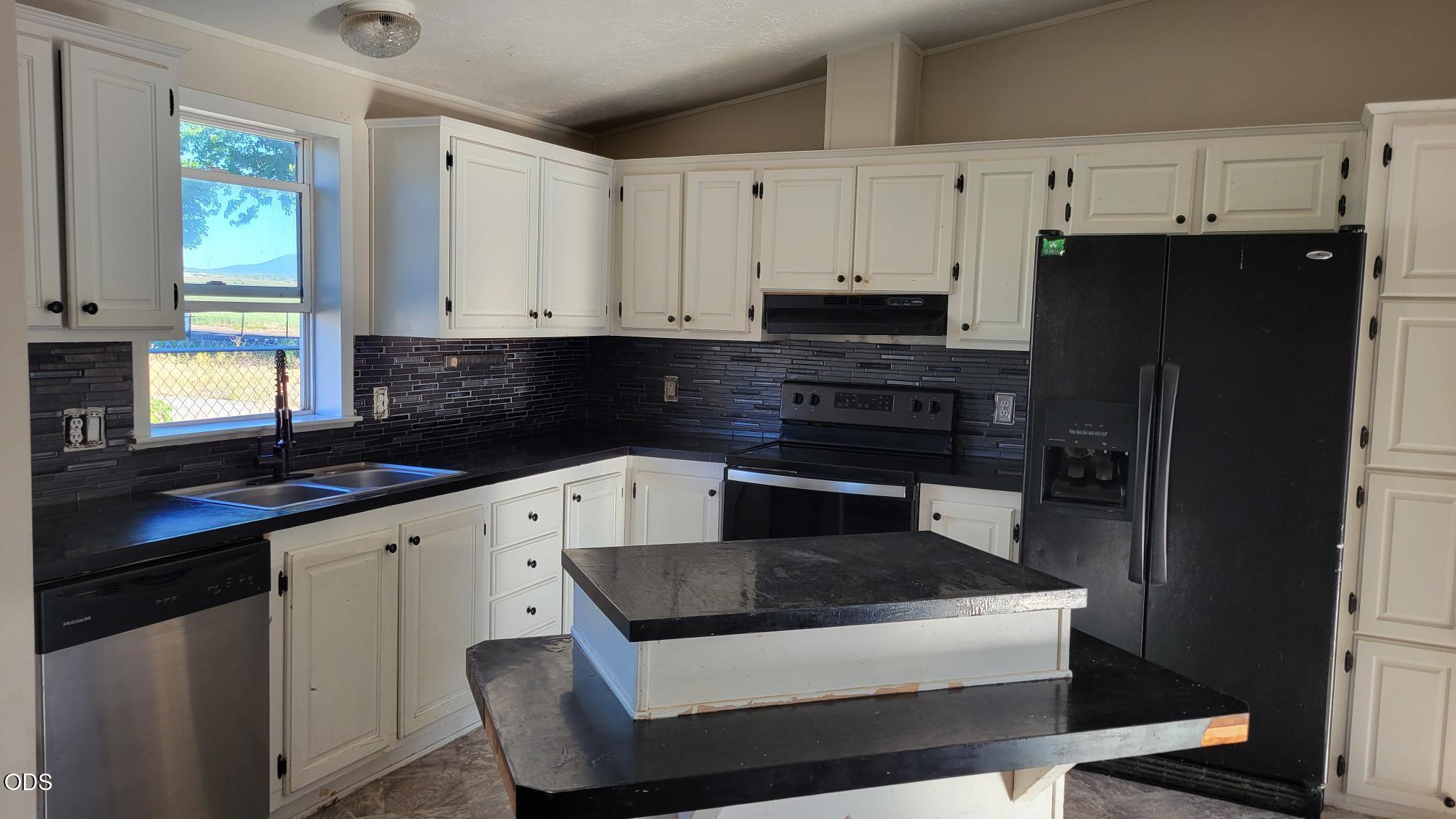 513 9th Street Metolius, OR 97741 - Photo 4 of 13 1000053887