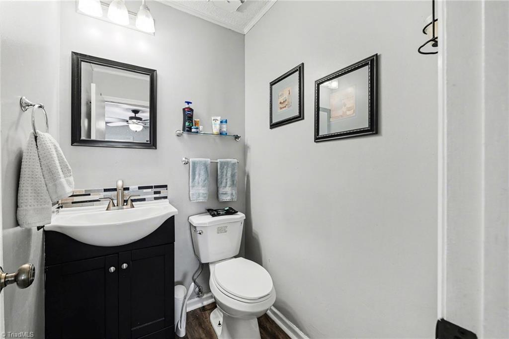4724 Pennoak Road Greensboro, NC 27407 - Photo 12 of 27