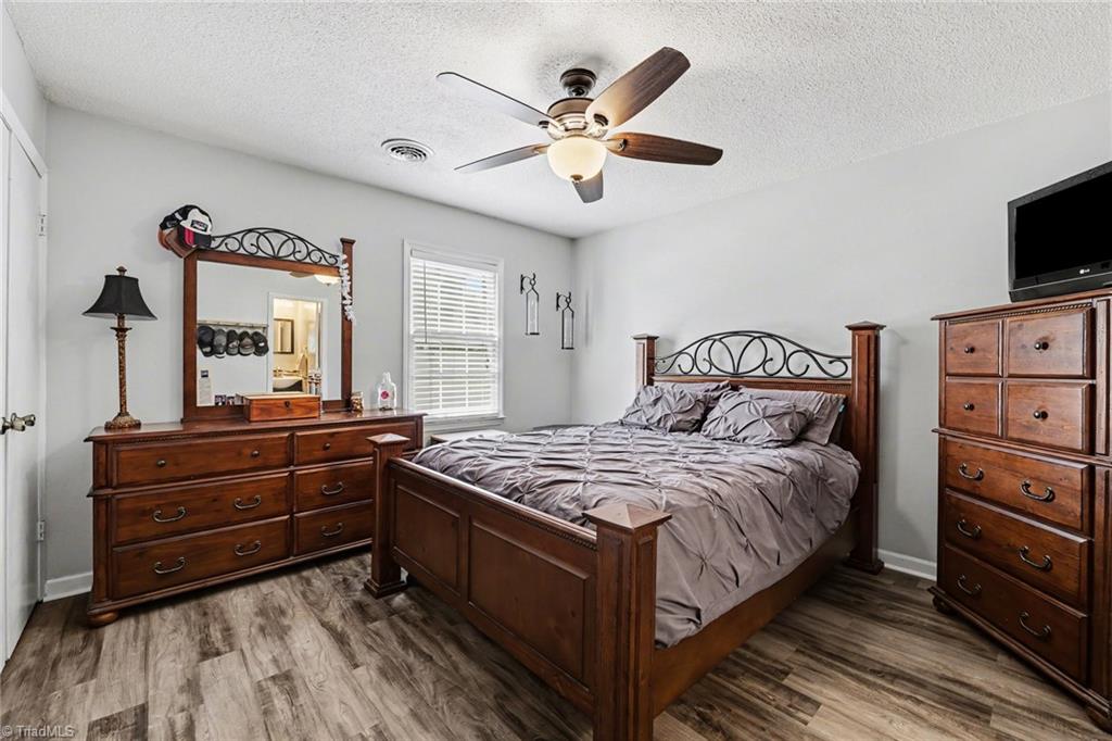 4724 Pennoak Road Greensboro, NC 27407 - Photo 14 of 27