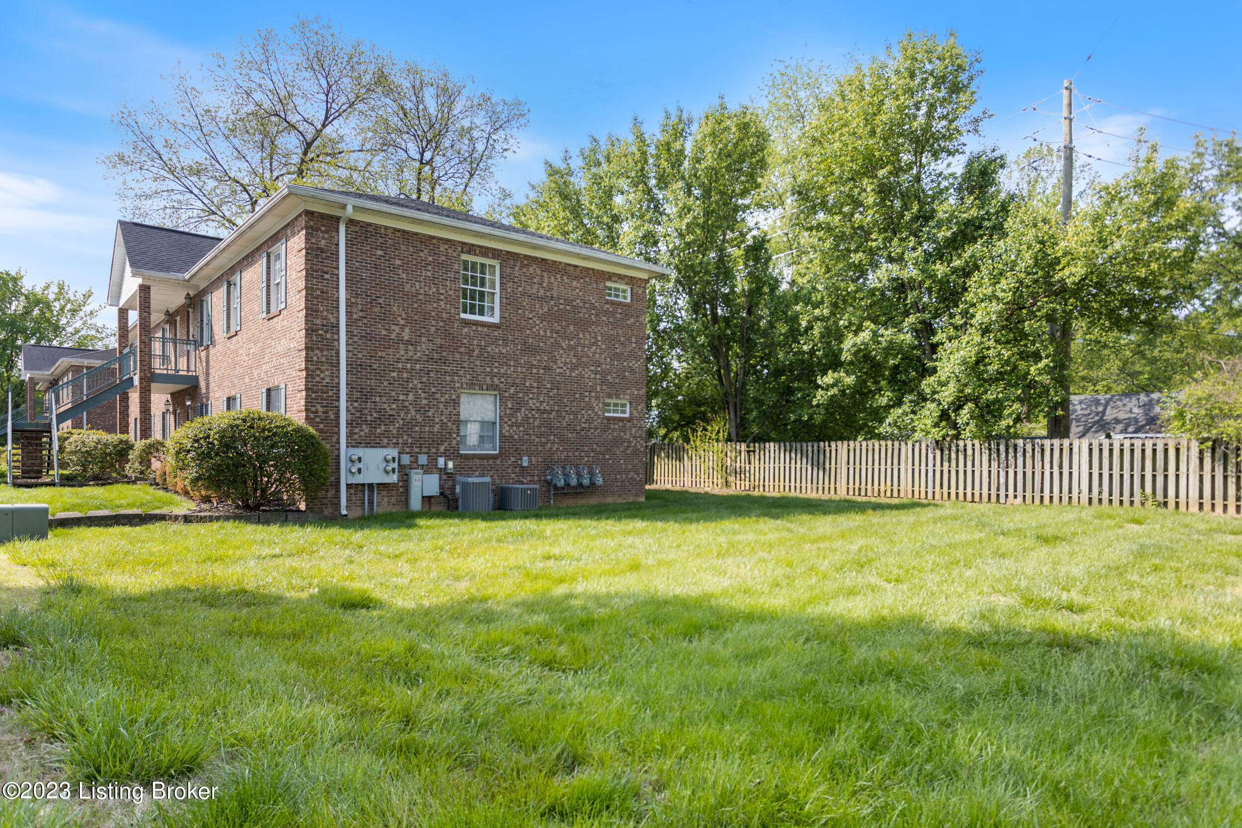 3104 Hendon Road Louisville, KY 40220 - Photo 31 of 33 3104 Hendon Rd-07